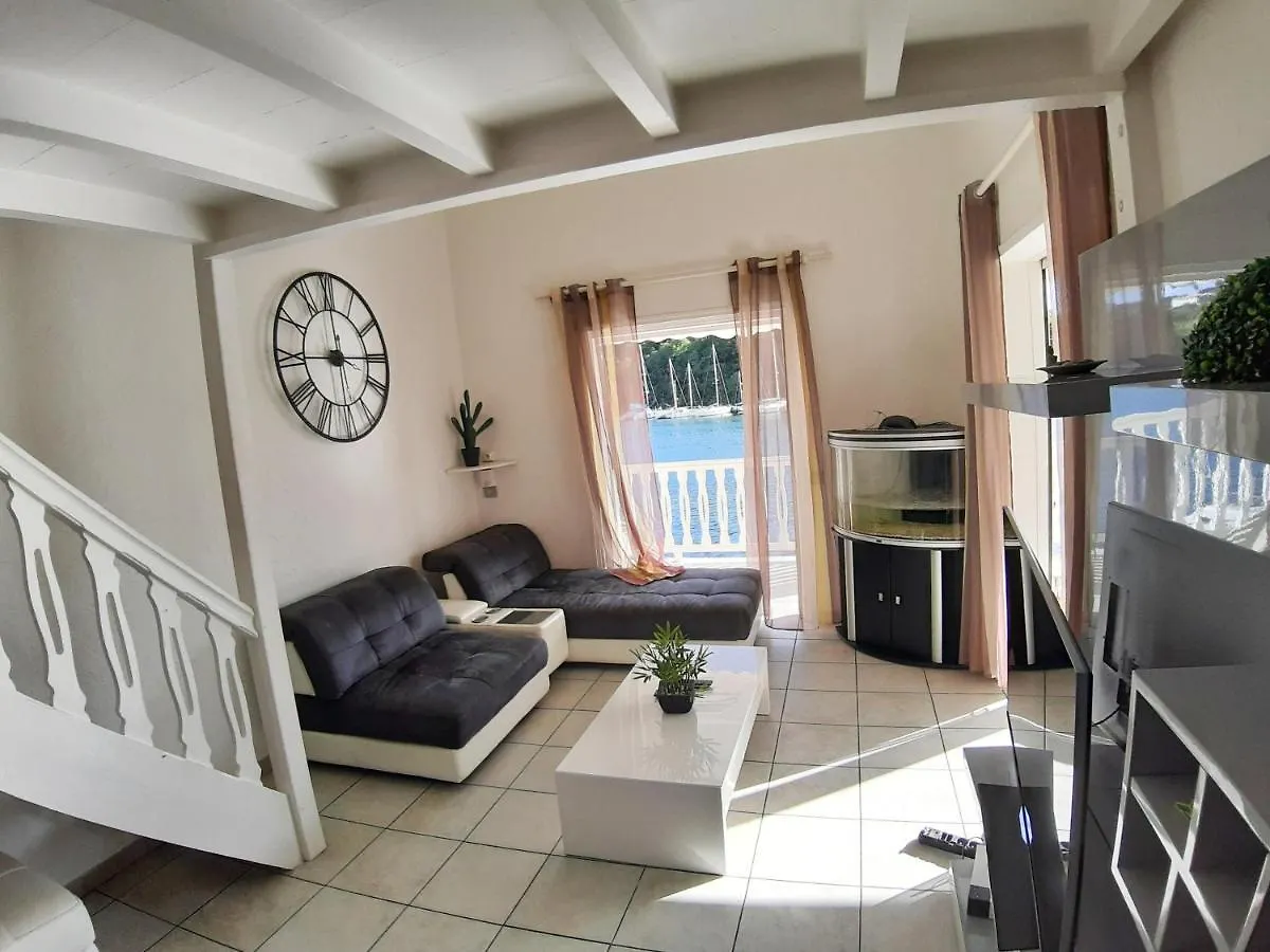 Appartement cosy avec jacuzzi à la marina Le Gosier  0*, Le Gosier (Grande-Terre)